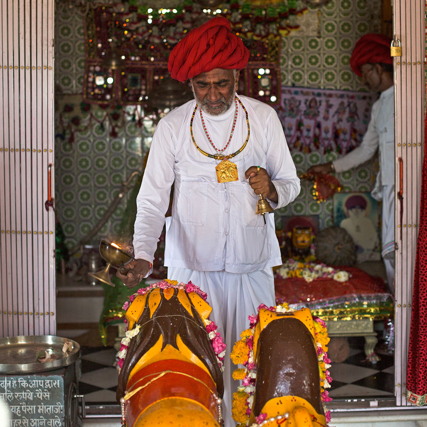 SUJÁN JAWAI - Temple Trail