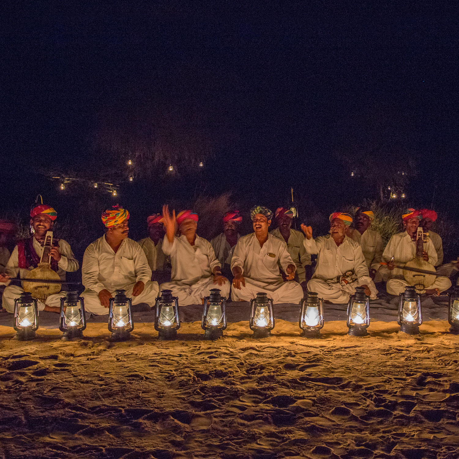 SUJÁN The Serai - Traditional Folk Recitals