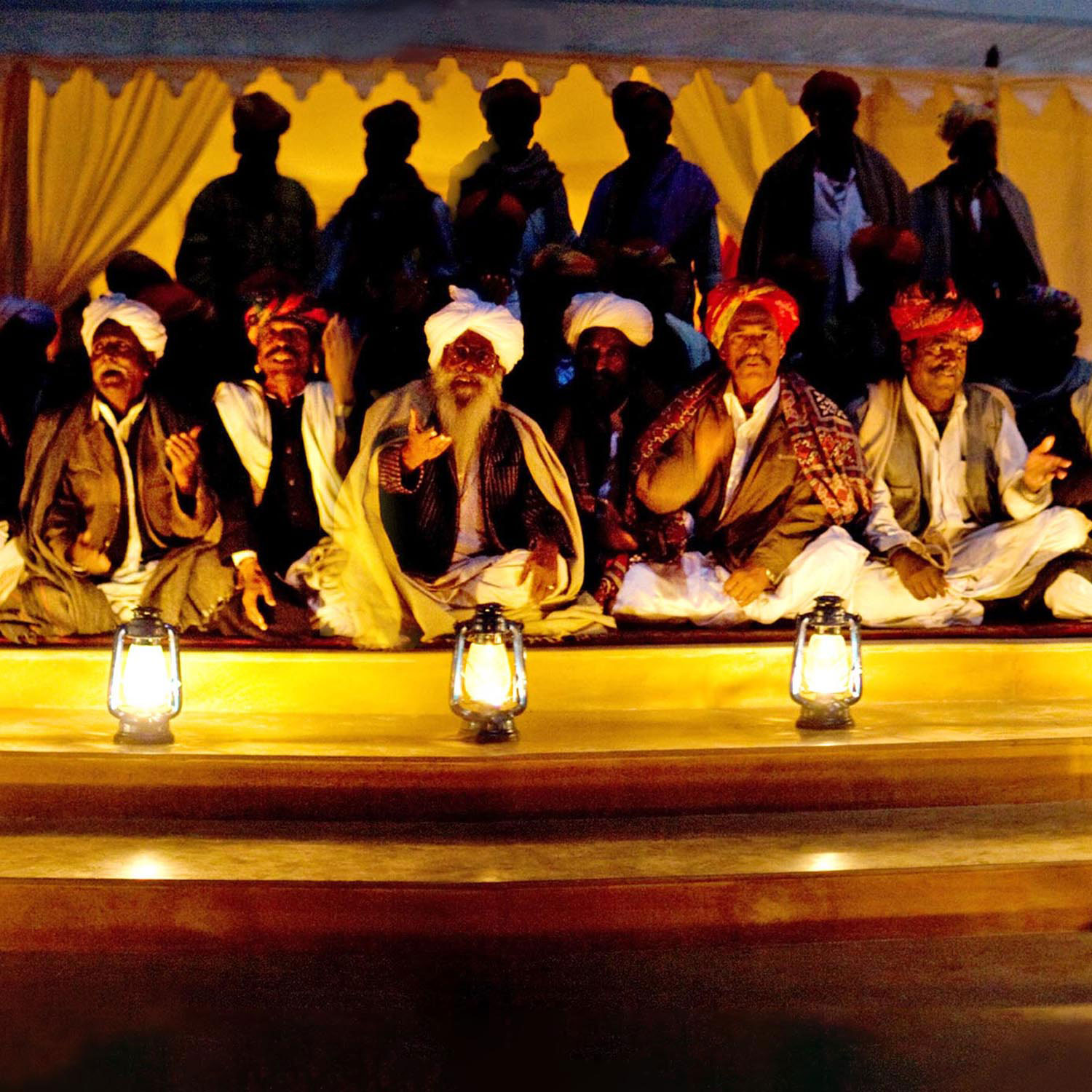 SUJÁN The Serai - Traditional Folk Recitals